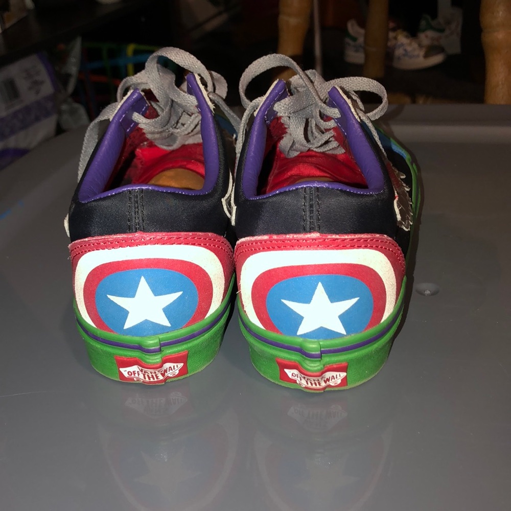 Vans - Picture 2 of 6